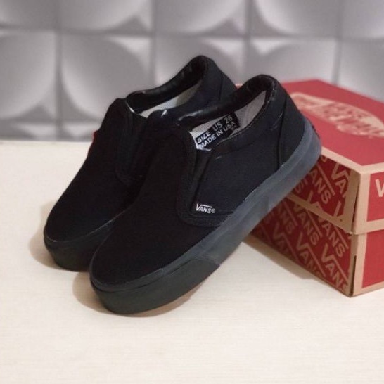 Sepatu Anak Laki laki Vans Slip On Sneakers Kids cowok Grade Original hitam polos good quality casual