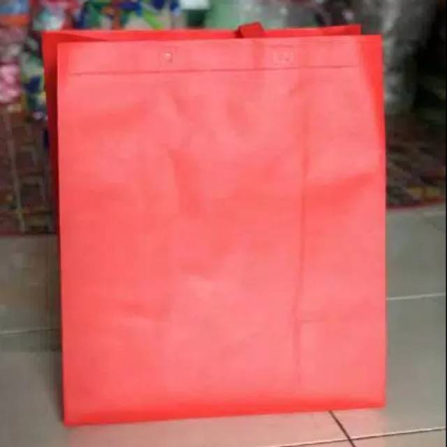 

TAS PRES BOX 40 35 20 KAIN SPUNDBOND ANEKA WARNA