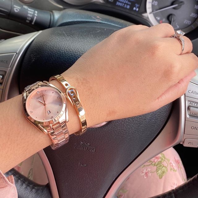 JAM TANGAN GUESS WANITA SALE