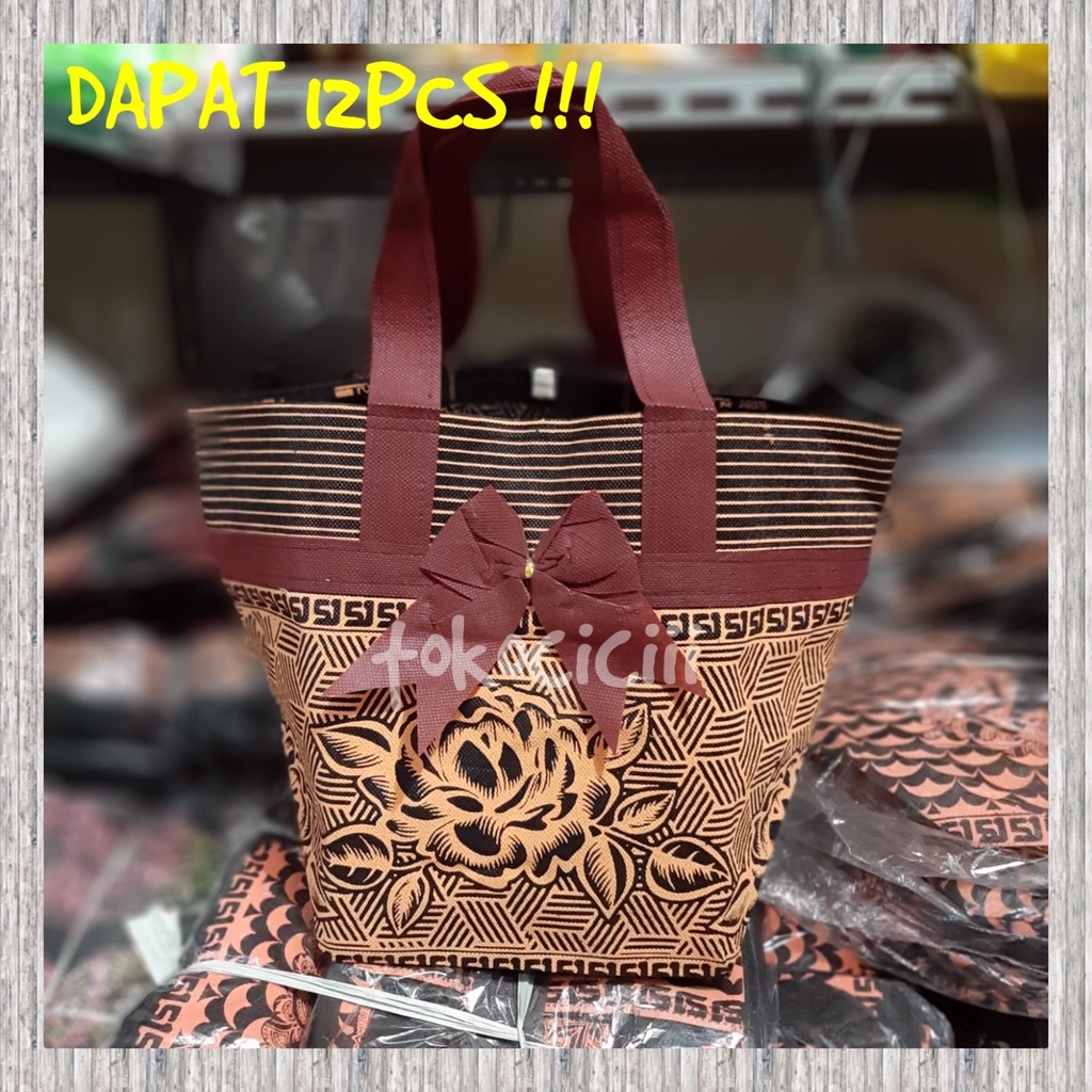 

12PCS Tas hajatan batik mewah 18x18
