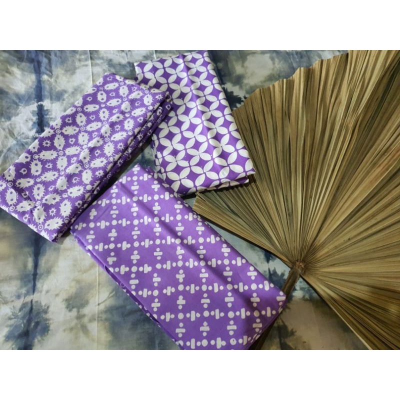 Batik ungu /lilac