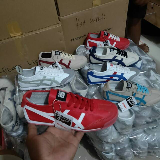 Sepatu ASIC CEWEK