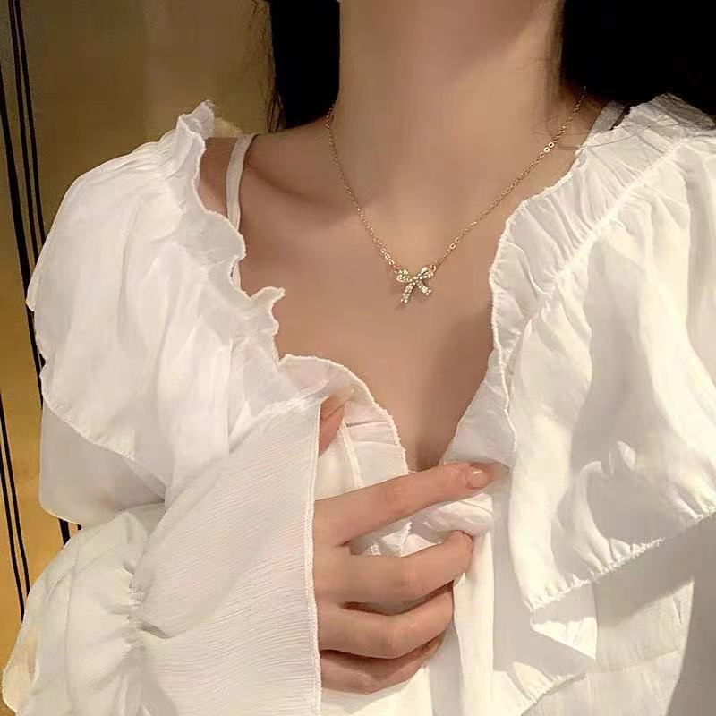 In selebriti Internet silver bow kalung siswa perempuan cahaya mewah minoritas kalung 2021new trendi