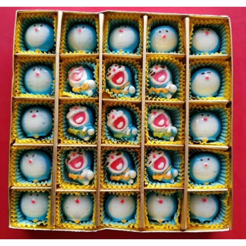 

Coklat box/Coklat karakter doraemon