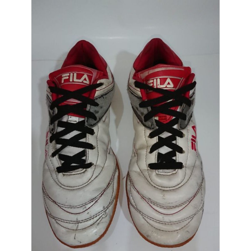 Sepatu second branded sepatu Olahraga FILA size 42
