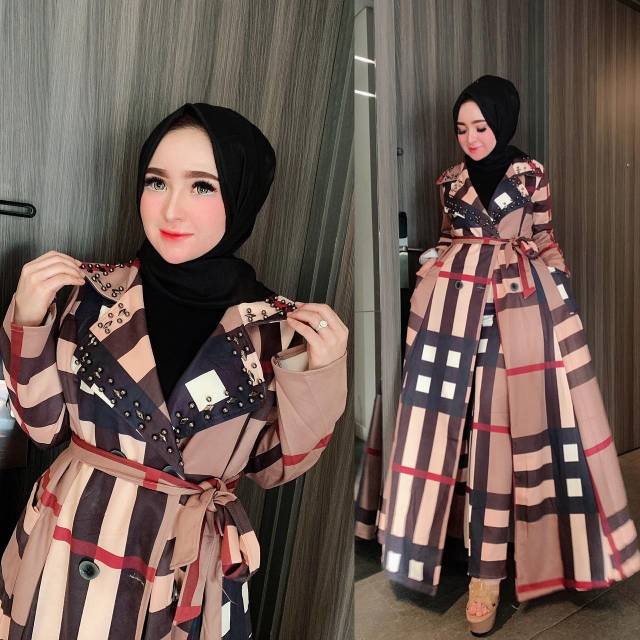 Set suede  burberry by shellasaukia