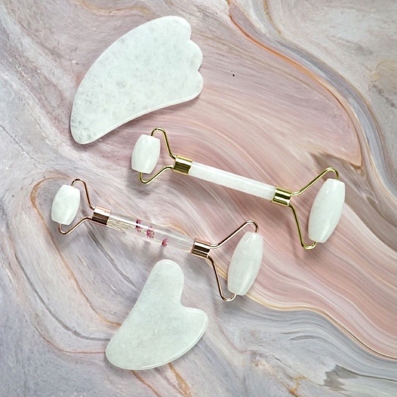 Gua Sha &amp; Roller Facial Massage - White Jade