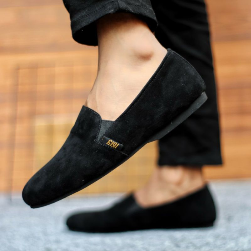 CHORD BLACK Sepatu Pria Casual Slip On Kulit Suede Selop Santai Slop Main Pesta Kondangan Trendy Keren Murah