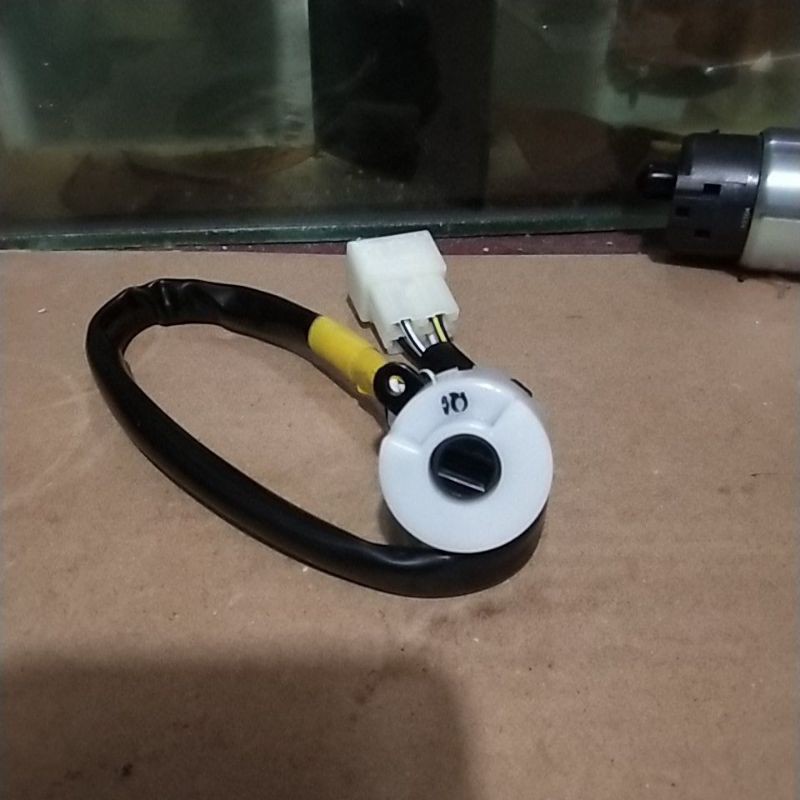 KABEL KUNCI KONTAK SUZUKI JIMNY JA11 /JA71 OEM