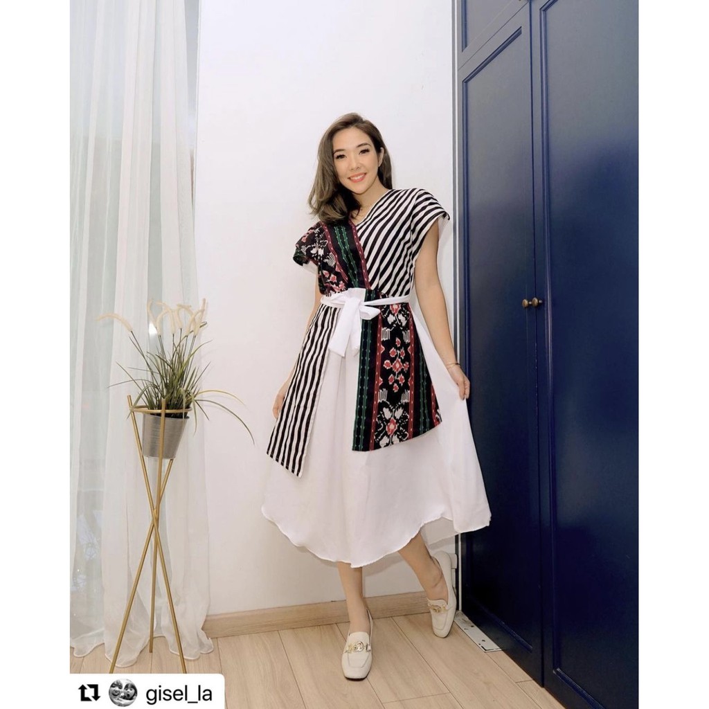 Dress Gisella Kimono Alaia Batik Ayamia Putih Tenun Songket Kombinasi Modern Midi Kerja Kantor