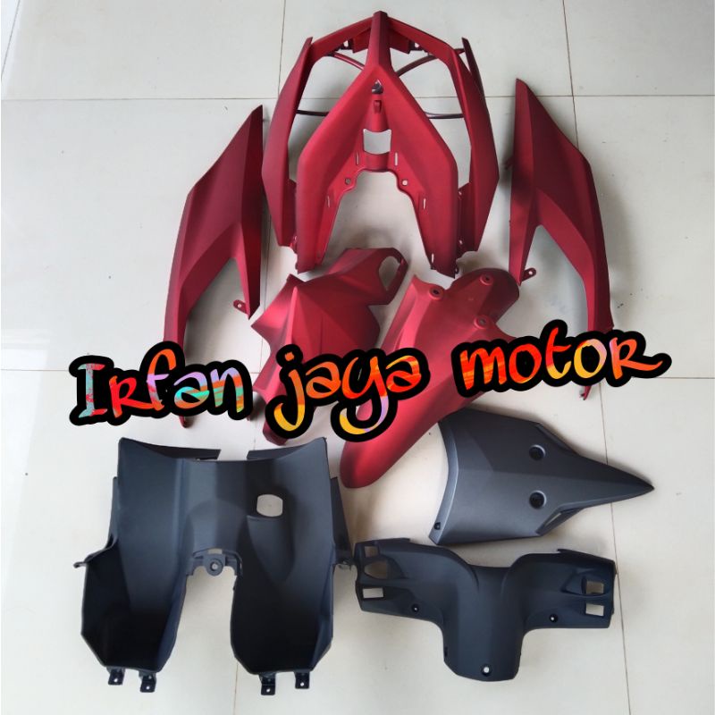 Cover body full halus Honda Vario 110 techno karbu merah doff