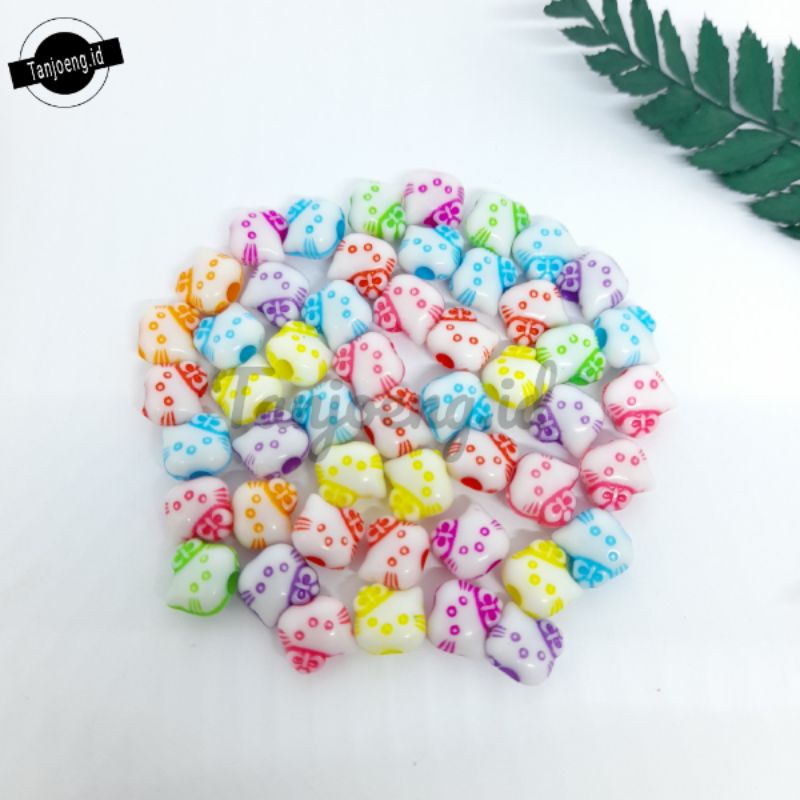 (50 pcs) Manik Kapur Hello Kitty Mote Kapur Akrilik Bahan Meronce Manik Warna Warni