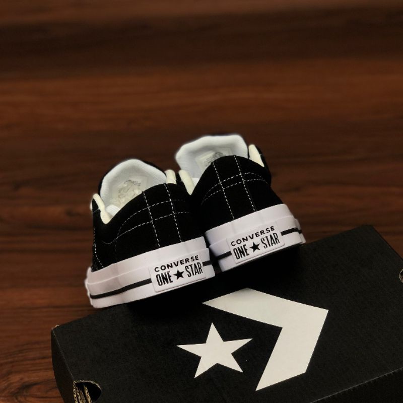 Converse One Star