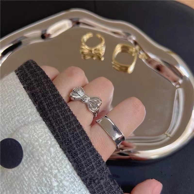 2pcs / Set Cincin Model Terbuka Desain Pita Geometris Gaya Korea Retro Adjustable Untuk Wanita