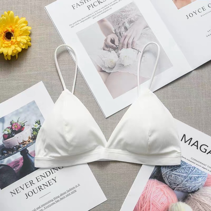 GO! BR620 Bra Wanita Tanpa Kawat Bahan Halus Pakaian Dalam bralette Push Up Elastis Sexy