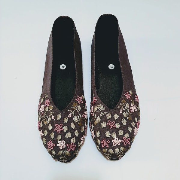 etnik fashion sepatu wanita flat slip on sulam murah terbaru handmade abu tua