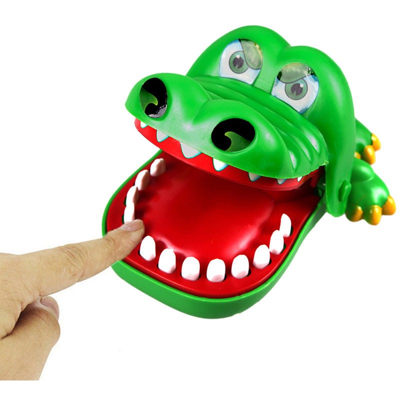 PERMAINAN ANAK GIGIT TANGAN BUAYA