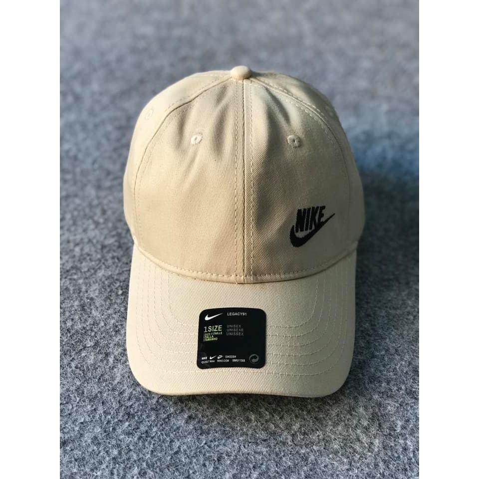 Topi Baseball Nike classic Vintage Side Nude G-583