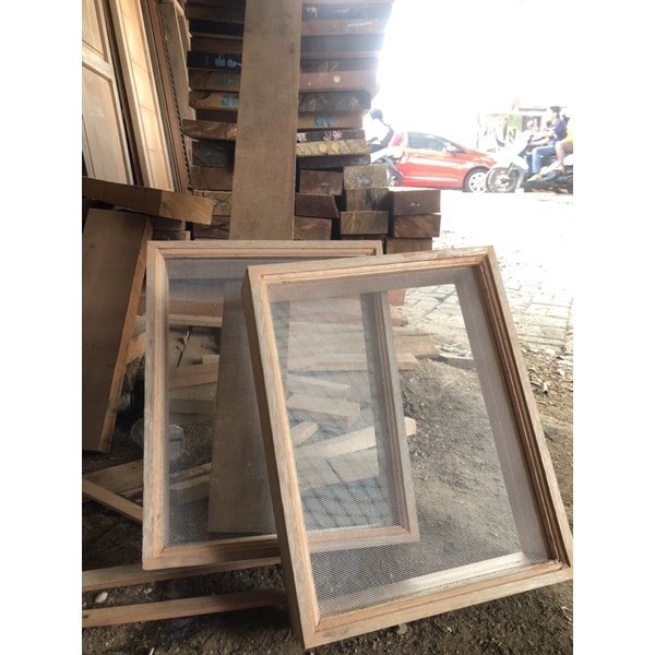 Ventilasi plus Kawat nyamuk