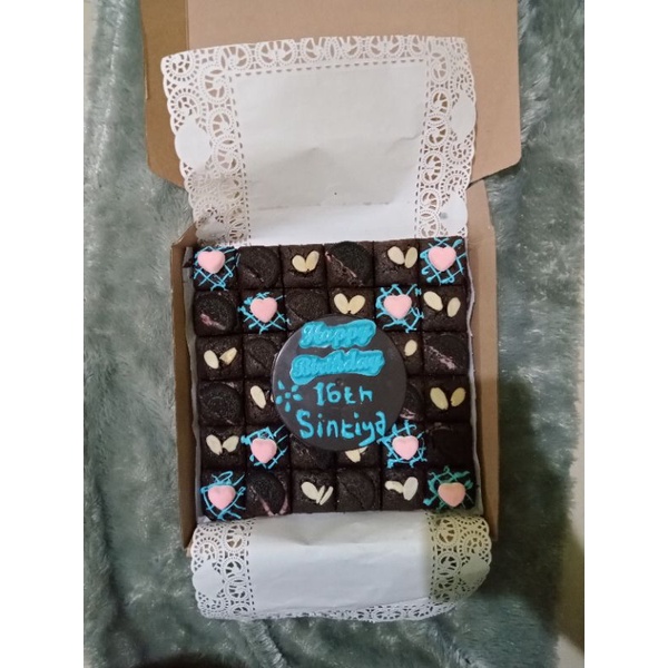

fudgy Brownies custom ina