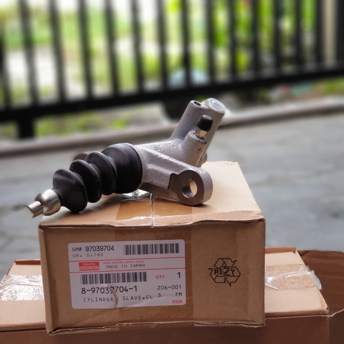 Master Kopling Bawah Isuzu Panther 2.5 Kotak Kapsul Original