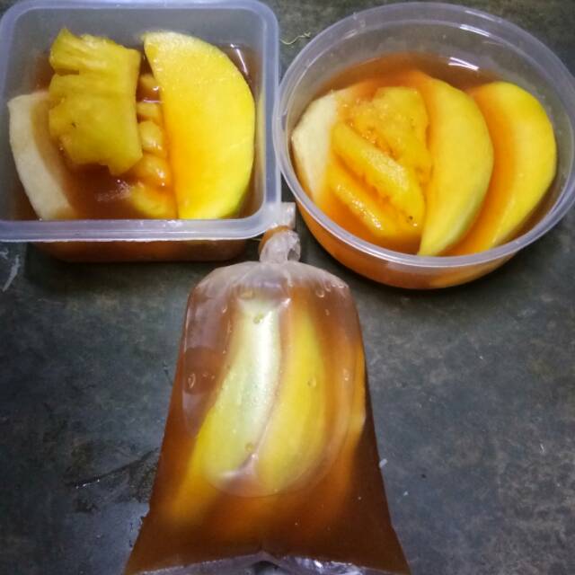 

Asinan buah minimal order 15 pcs