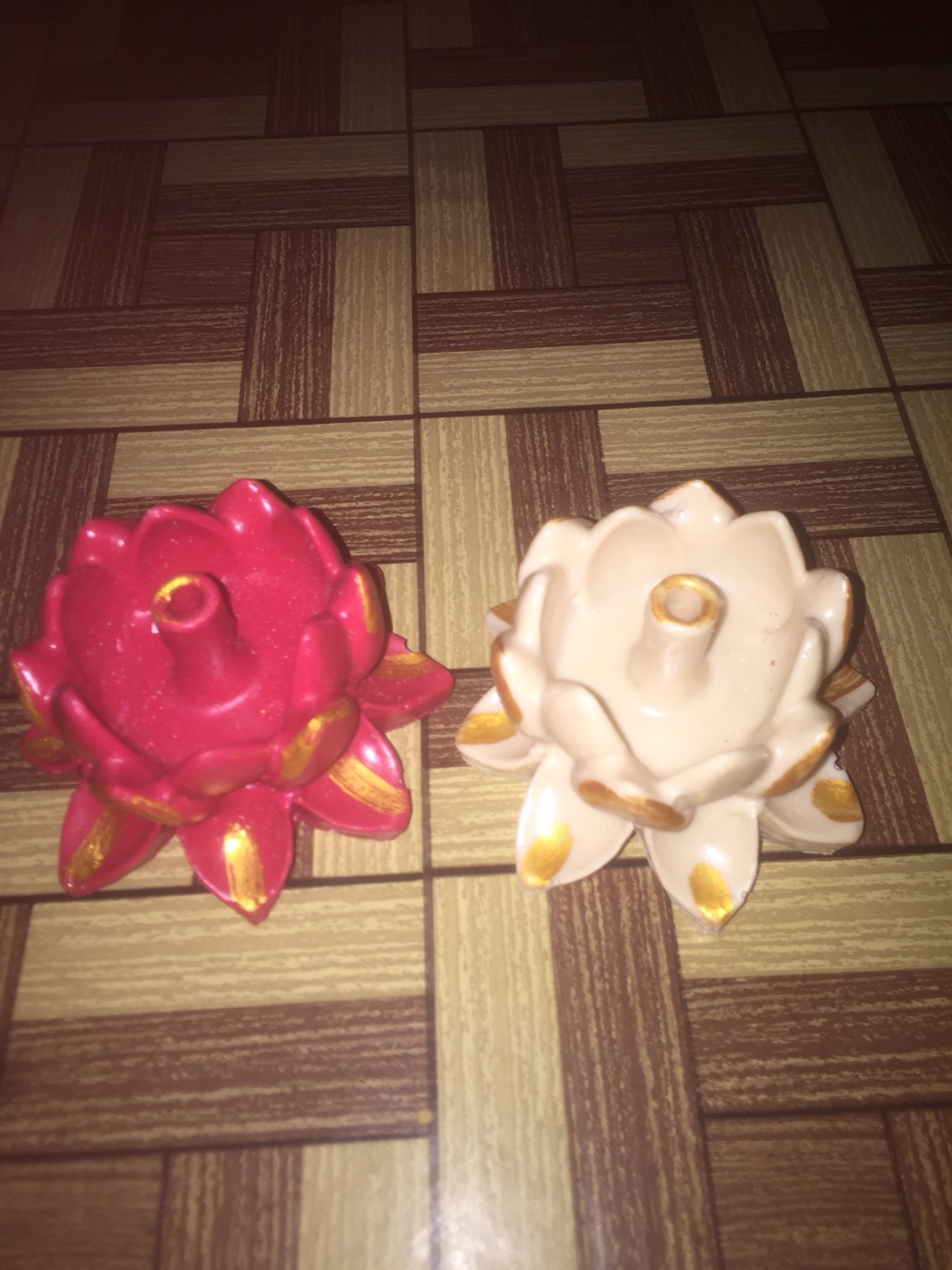 Wadah Tempat Dupa Lotus