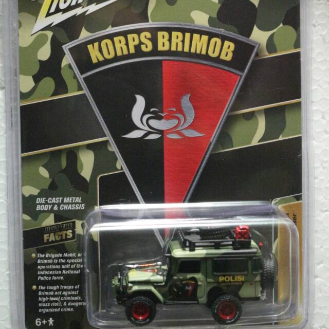 Johnny Lightning - Toyota Land Cruiser - Polisi Korps Brimob