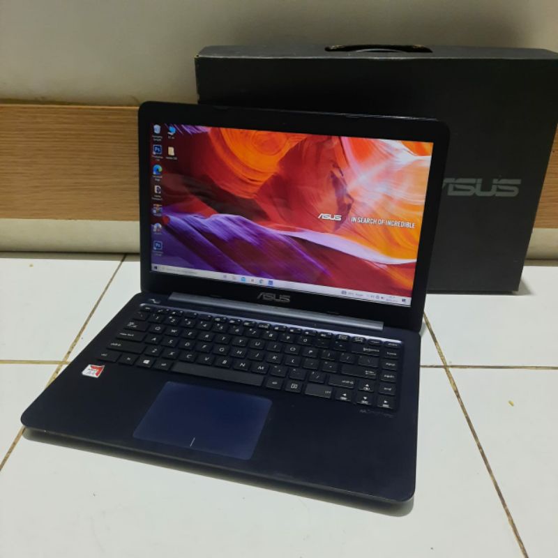 Laptop Asus E402BA, Amd A4-9125 Gen ke 7 Ram 4GB HDD 500GB Vga Amd Radeon R3 Graphic Windows 10 Siap pakai