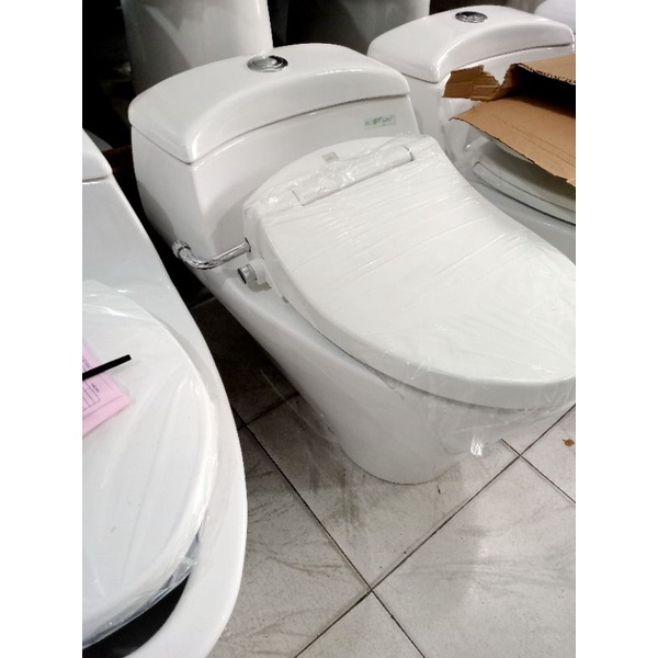 Closet duduk Toto cw 823 white Ecowaser gratis ongkir dan peckyng
