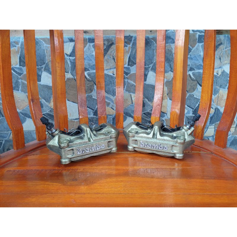 kaliper brembo (KANAN KIRI) bmw s1000