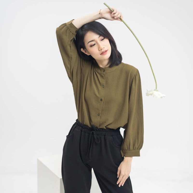 BEFAST - ZEC OOTD Wanita Blouse RIDA / Rivery CRINCLE AIFFLOW Oversize Blouse / BLOUSE NAMERIA KEMEJA AIRFLOW CRINCLE / Atasan Lengan Panjang / Blouse Polos Formal / Fashion Wanita Casual / Blouse Banyak Warna / Blouse Kekiniaan Remaja Terbaru / Termurah