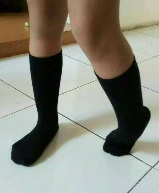 Kaos kaki anak sekolah spandex tebal halus (merk LA) SD SMP SMA hitam dan putih telapak hitam