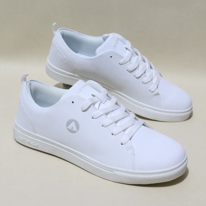 Sepatu AirWalk Original JAIRO - White (Size 43 44)