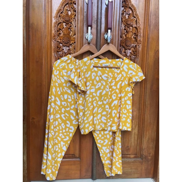 TERMURAH DI SHOPEE! SET CACA BUSUI-Leopard kuning
