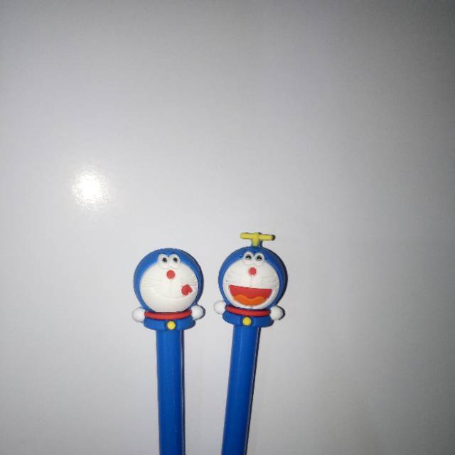 

PULPEN GEL KARAKTER DORAEMON