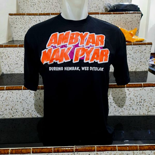 Kaos Ndarboy Genk AMBYAR MAK PYAR Furry Sertya Mas Pur Yusrilfahriza | Baju Distro MURAH VIRAL J73