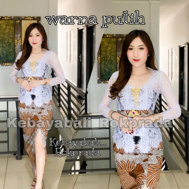 AURA SERIES KEBAYA TEPI DEPAN LENGAN PANJANG MOTIF BUNGA