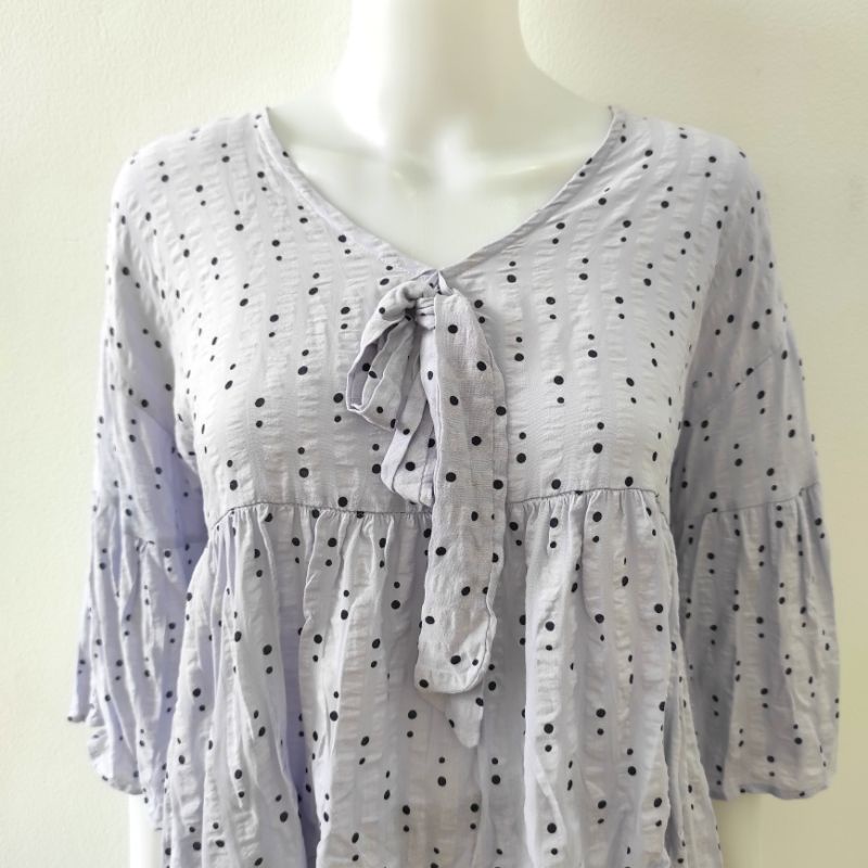 Blus Korea ungu polkadot hitam Vast Charm (Lilac korean top with ribbon)