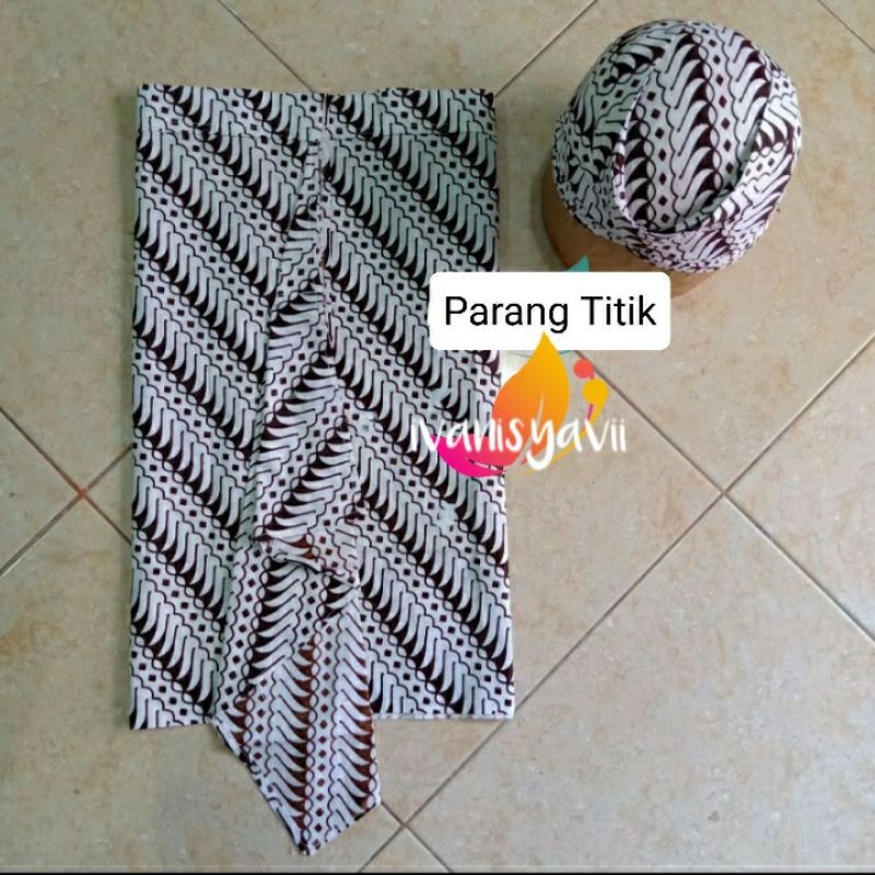 Set Sapit Urang + Blangkon, Motif Lereng Canting