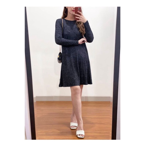 Old Ny black marled longsleeve swing dres