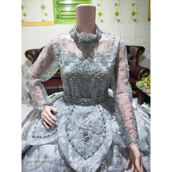 Gaun pengantin mewah elegan+peplum kelopak bunga