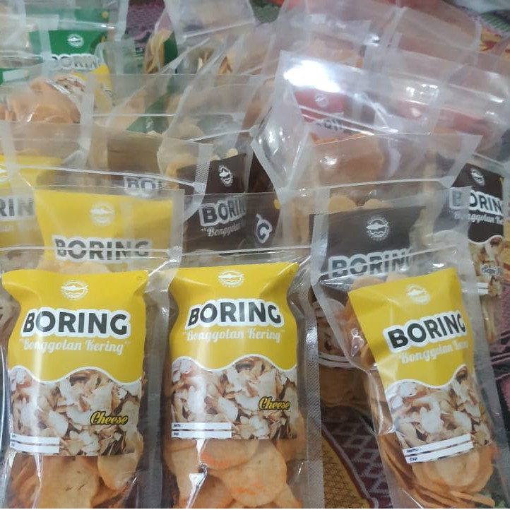 

BORING - BONGGOLAN KERING KRUPUK IKAN LAUT SIAP MAKAN 100Gr