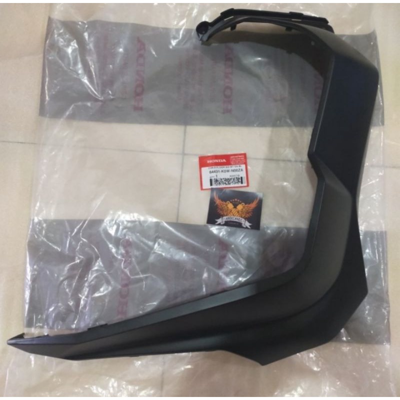 cover body Lis sayap bawah lantai pijakan adv 150 ori ahm