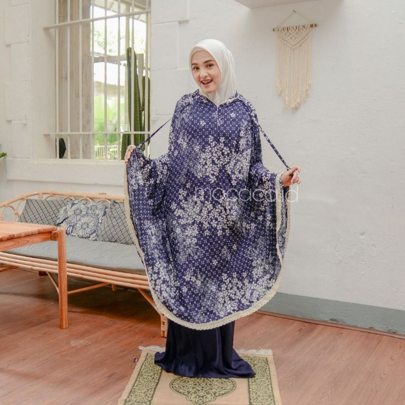 mukena dewasa traveling 2 in 1 navy biru dongker free pouch sleting depan jumbo renda cantik tali ikat bahan rayon premium