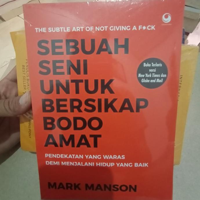 

BUKU SENI UNTUK BERSIFAT BODO AMAT - MARK MANSON - Best Seller