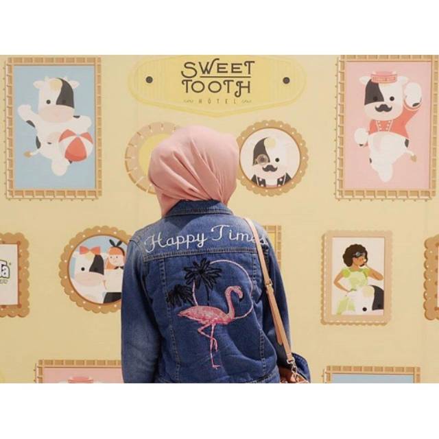 Jaket Jeans Crop Flamingo Pull and Bear