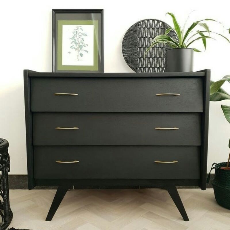 lemari antik/meja antik