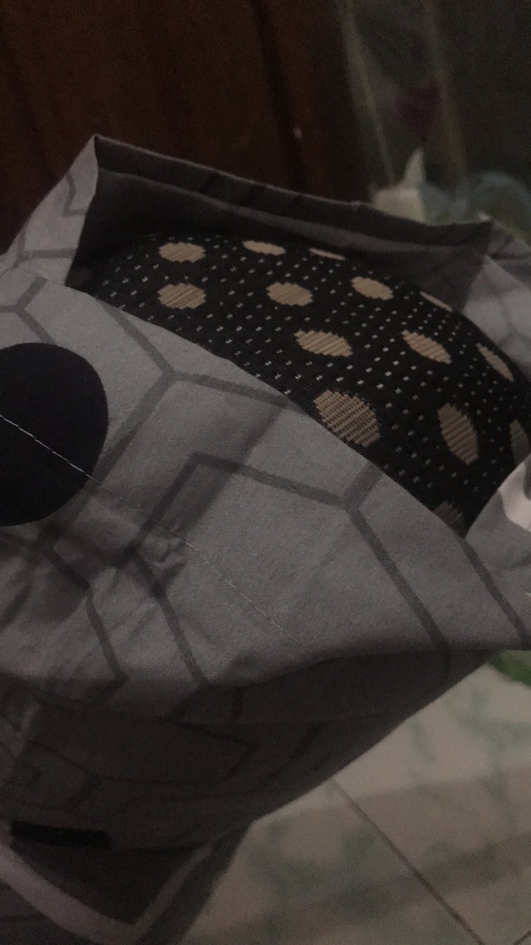 Bantal / Guling Hotel Merk Diffa Motif Hitam