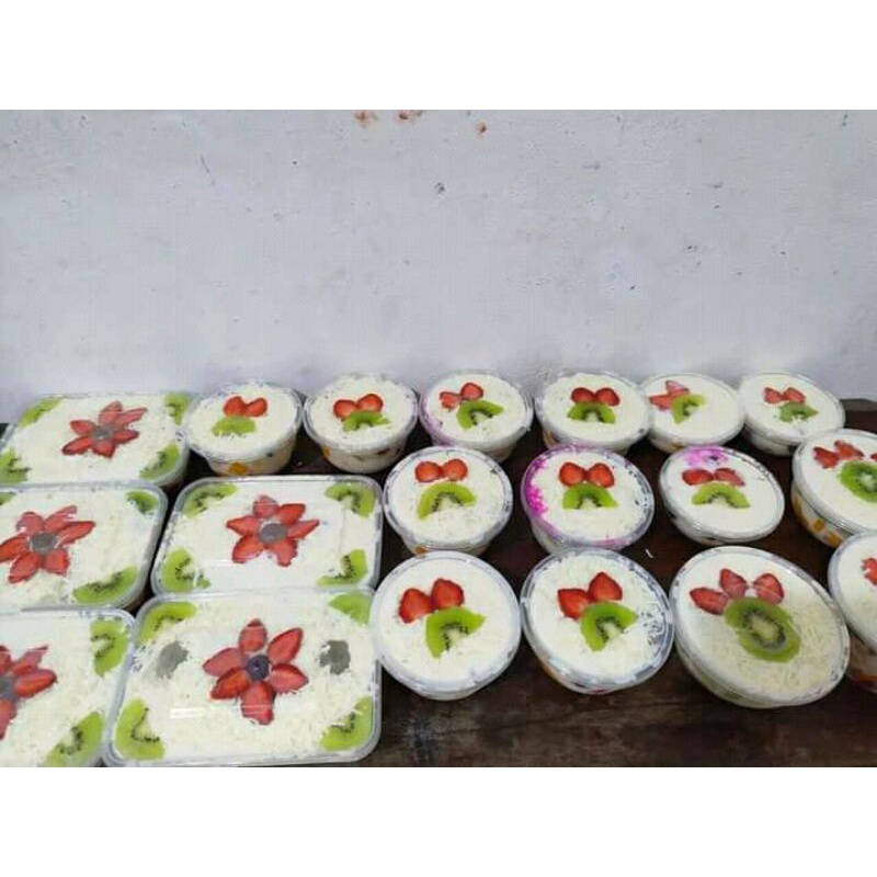 

Salad buah Uk 250ml Full buah buahan dan keju